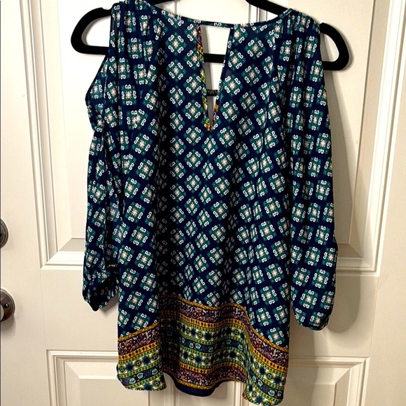 EUC Elegant Blue and Yellow Cold Shoulder Blouse with Vibrant Design - Picture 7 of 7